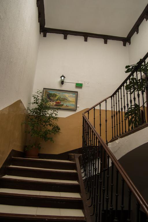 Pension Carretero Cáceres Exterior photo